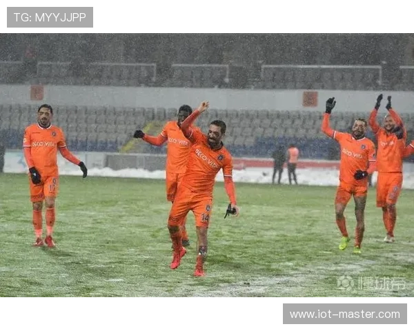 巴萨克赛尔战术透析：比赛中掌控节奏与空间利用的表现分析