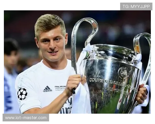 从C罗时代之后的接班人到皇马核心：维尼修斯的角色跃迁