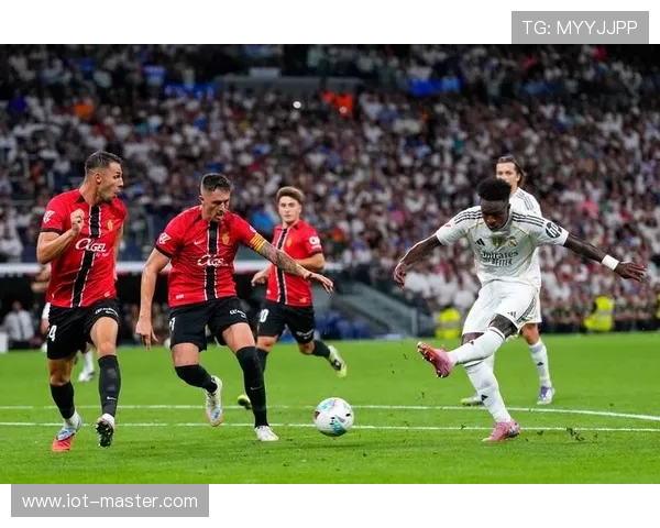 皇马近期问题显现:非战力下滑,而是压制力不足影响争冠形势 皇马近期问题显现:非战力下滑,而是压制力不足影响争冠形势